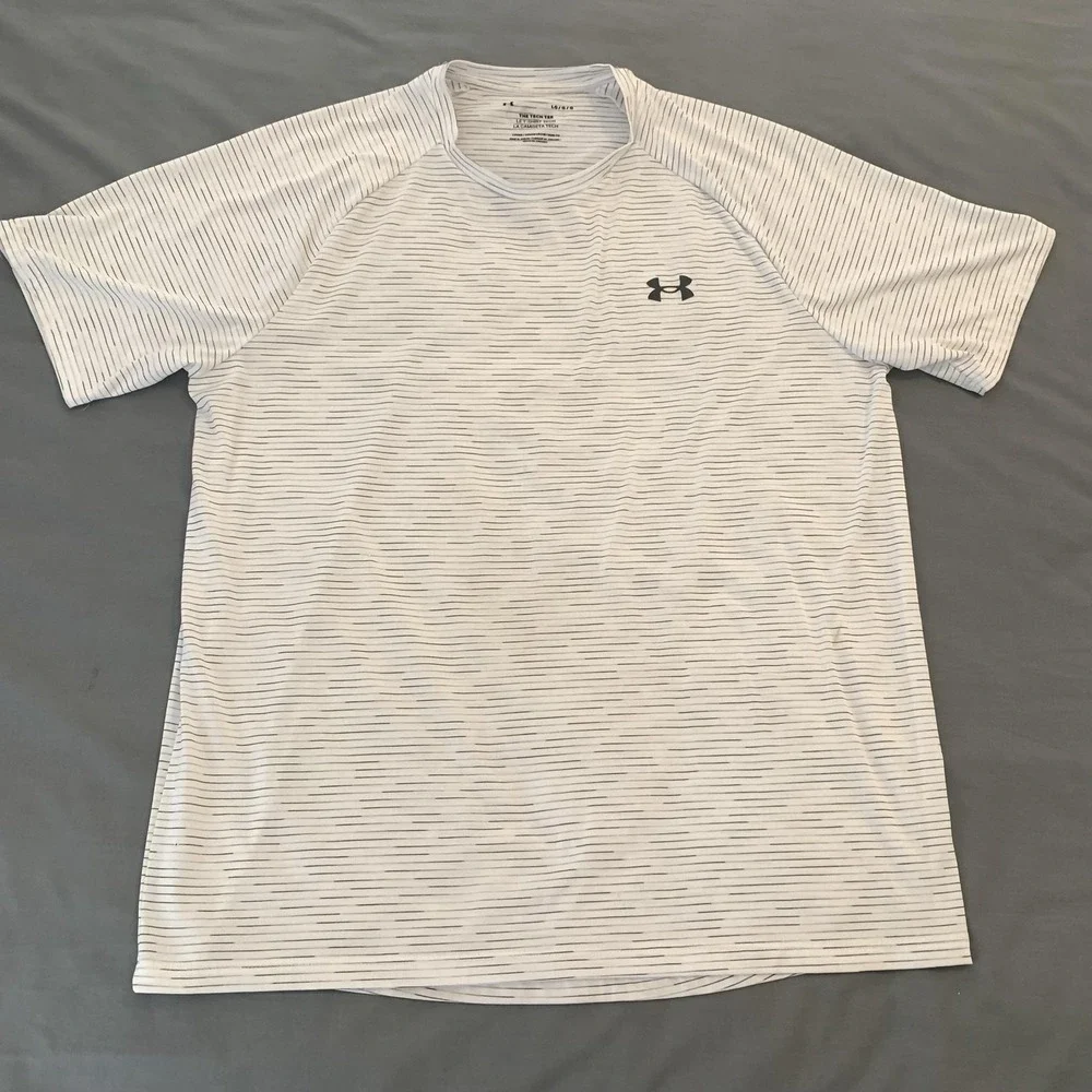 Under Armour Shirt Lot 2 Mens Large Gray White Tech Tee Active T-Shirt Gym